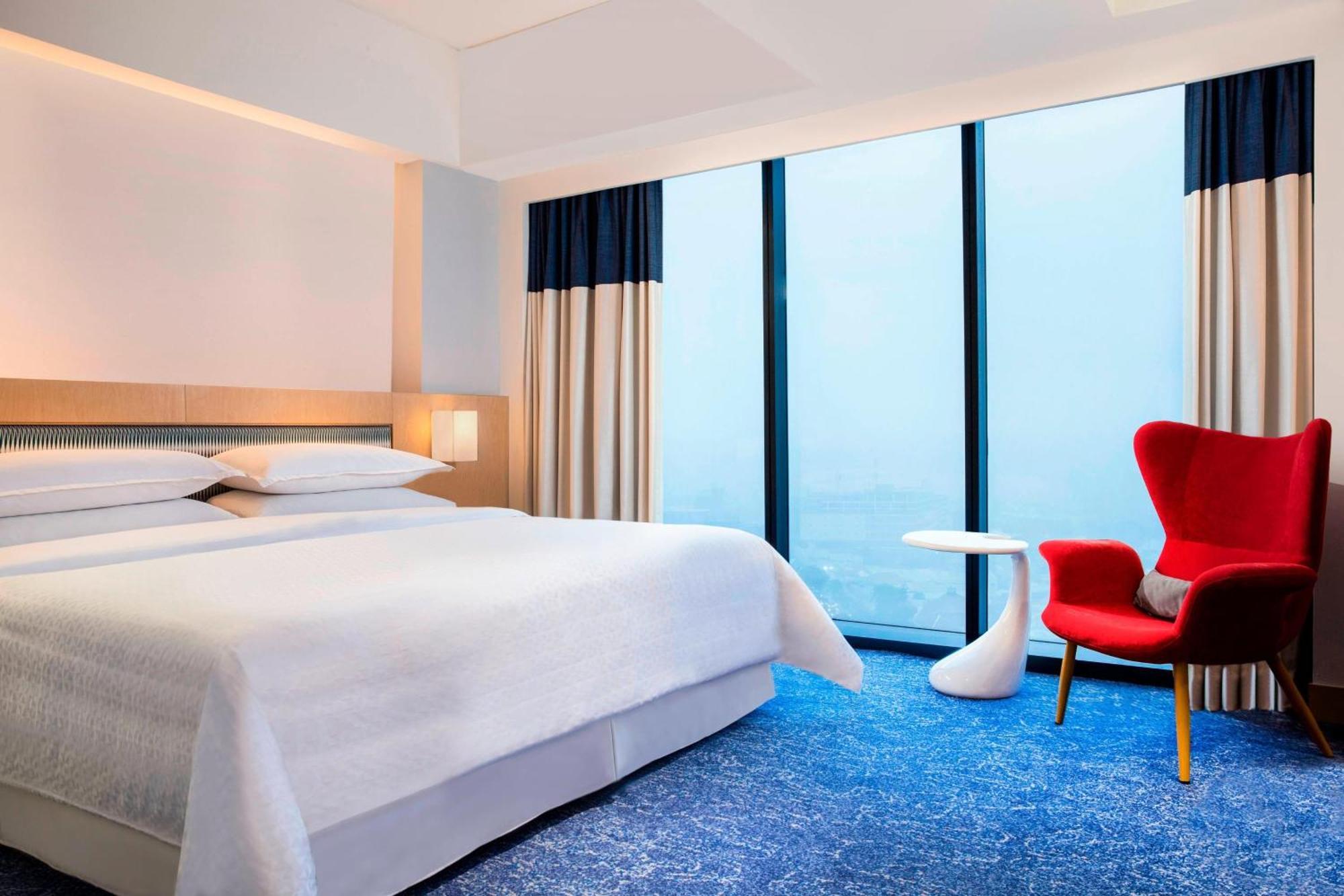 Four Points By Sheraton Surabaya, Tunjungan Plaza Εξωτερικό φωτογραφία