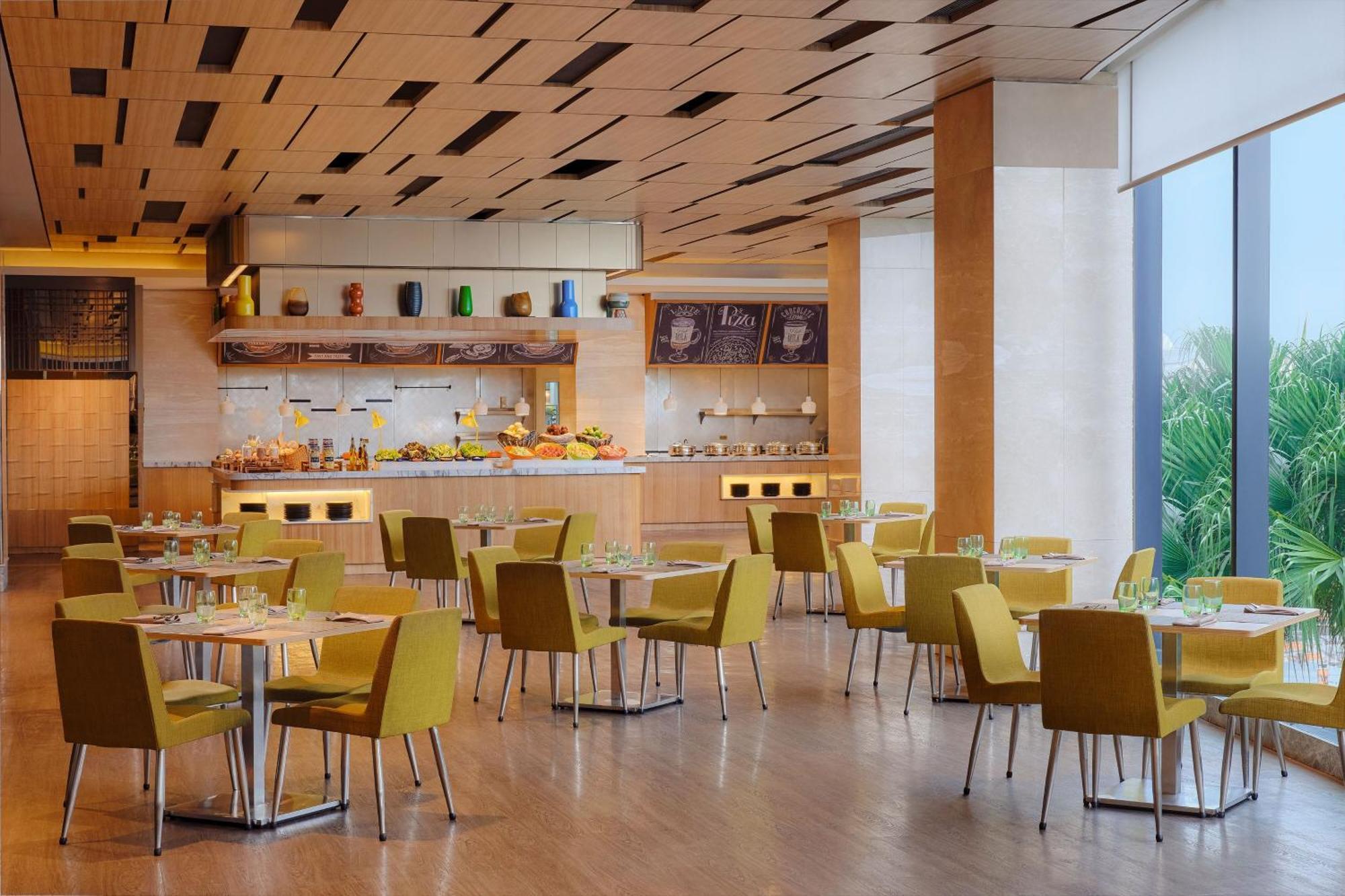 Four Points By Sheraton Surabaya, Tunjungan Plaza Εξωτερικό φωτογραφία