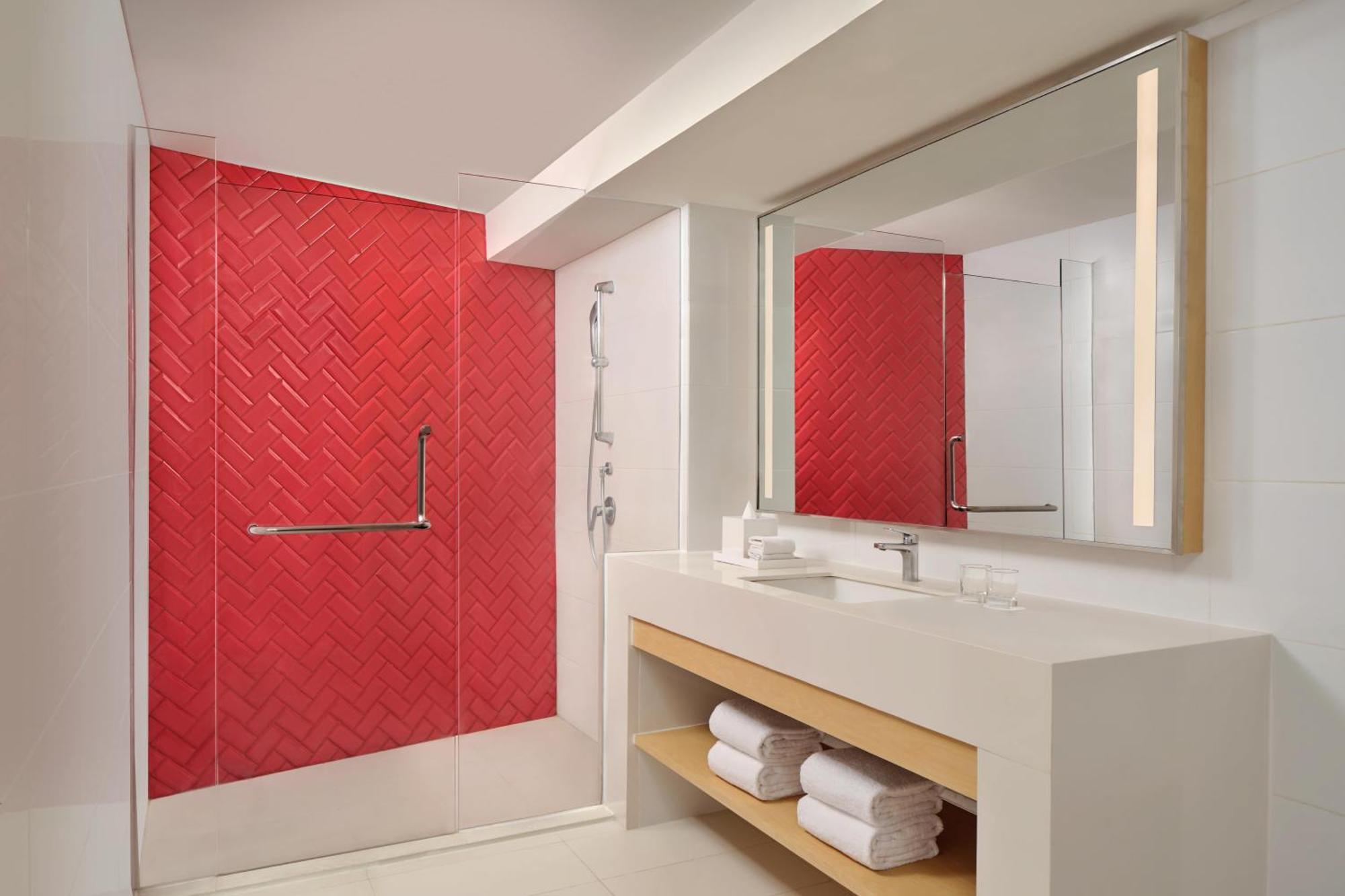 Four Points By Sheraton Surabaya, Tunjungan Plaza Εξωτερικό φωτογραφία